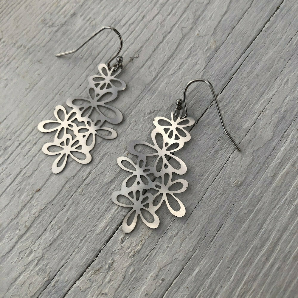 Daisies Bouquet Earrings, Daisy Flowers Stainless Steel Earring Pair with French hooks ball tip, Silver Lightweight non-tarnish