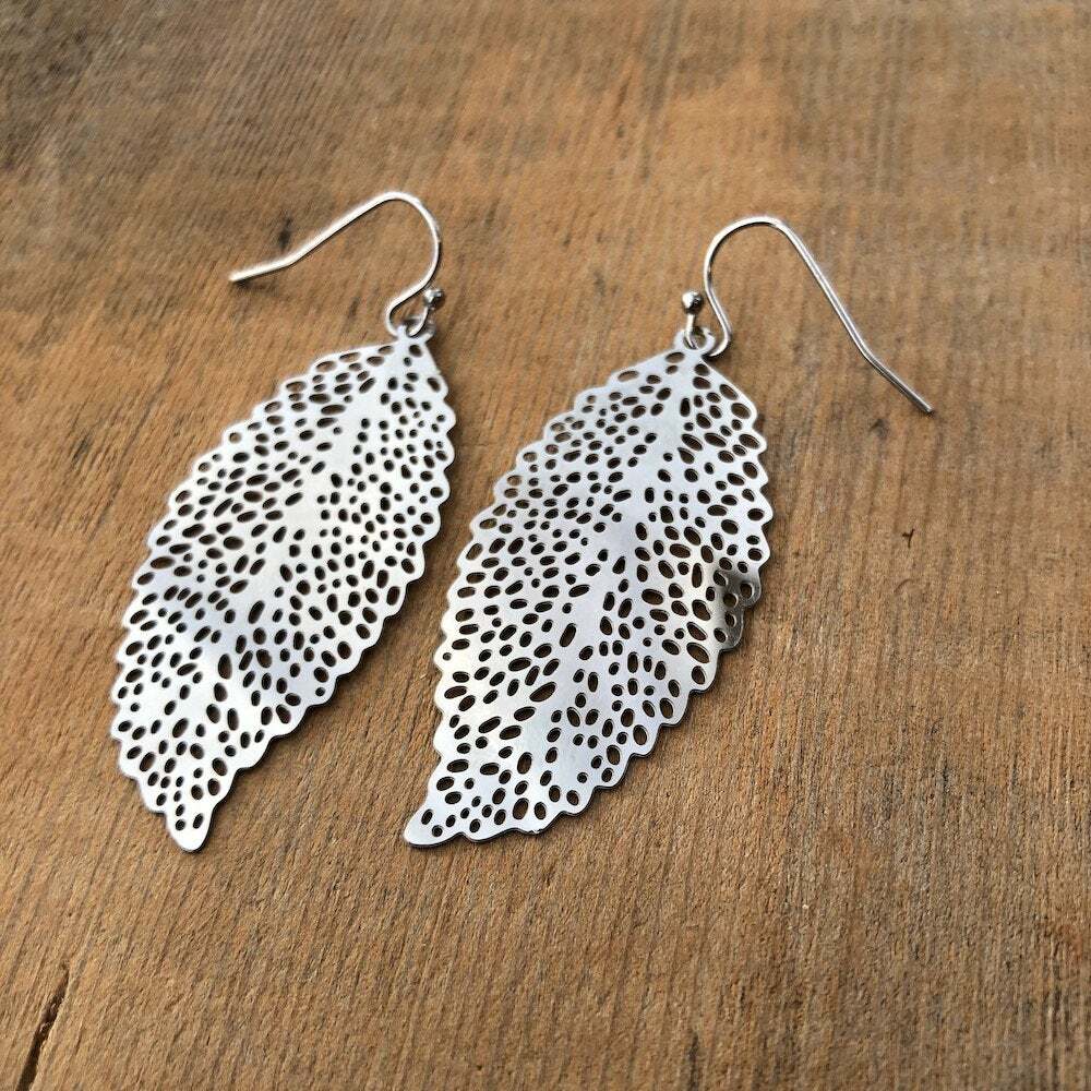 Filigree Leaf Earrings – Long Feather-like Leaves with Cutout Design