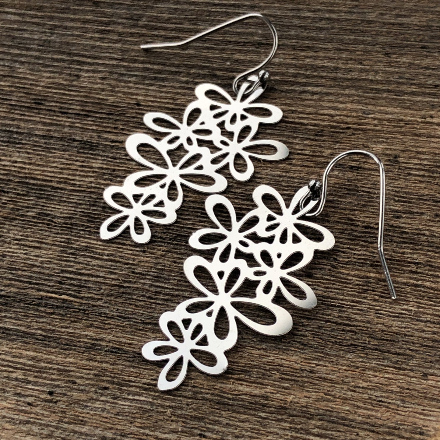Daisies Bouquet Earrings, Daisy Flowers Stainless Steel Earring Pair with French hooks ball tip, Silver Lightweight non-tarnish