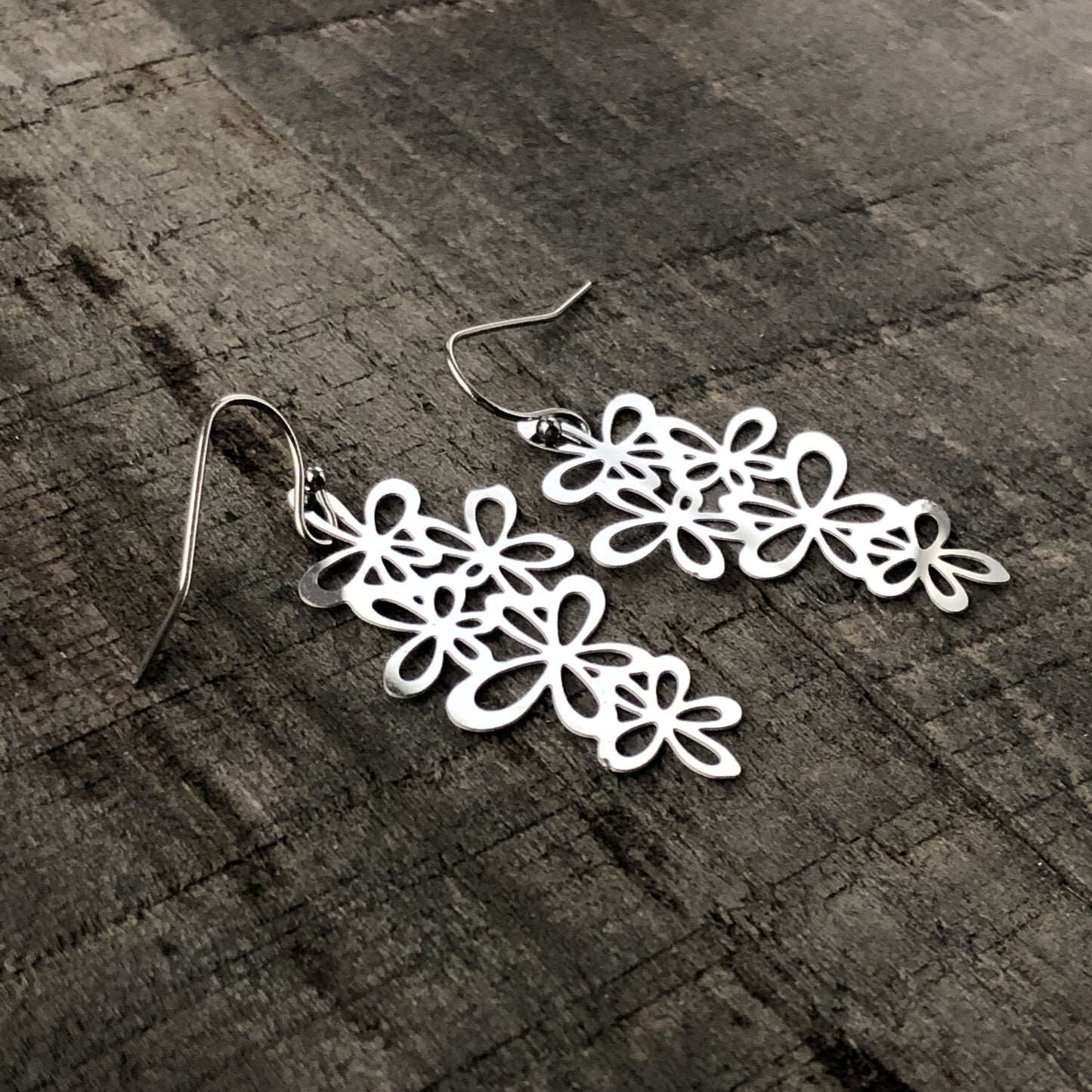 Daisies Bouquet Earrings, Daisy Flowers Stainless Steel Earring Pair with French hooks ball tip, Silver Lightweight non-tarnish
