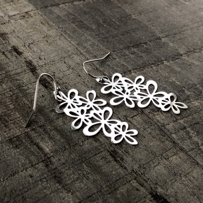 Daisies Bouquet Earrings, Daisy Flowers Stainless Steel Earring Pair with French hooks ball tip, Silver Lightweight non-tarnish